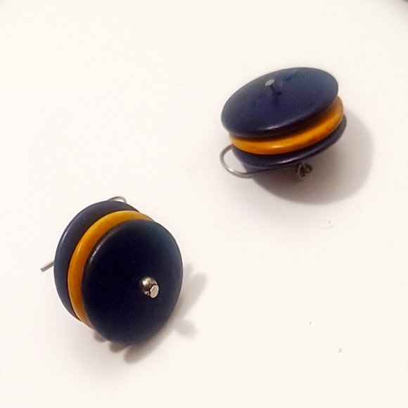 Vintage 1980s Geometric Yellow Brown Wooden Bead Necklace and Earrings Set - Picture 3 of 4